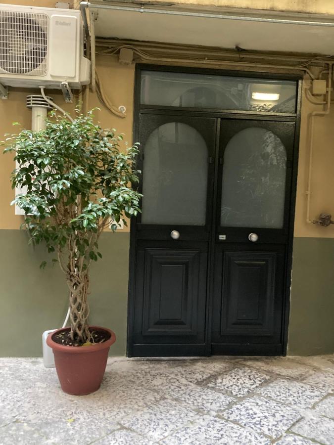 Zuccarella "Zuccherino"Nel Cortile Apartamento Nápoles Exterior foto